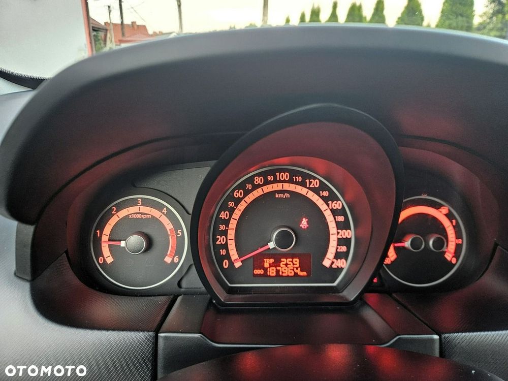 Kia Ceed 1.6 CRDi 90 ISG Spirit - 28