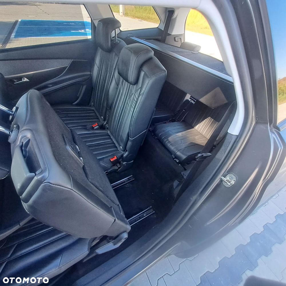 Peugeot 5008 1.2 PureTech Allure S&S - 16