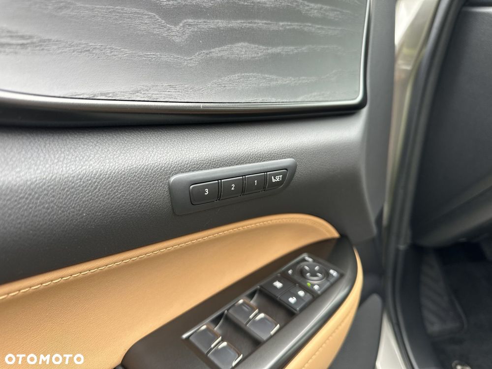 Lexus NX 450h+ Omotenashi AWD - 10