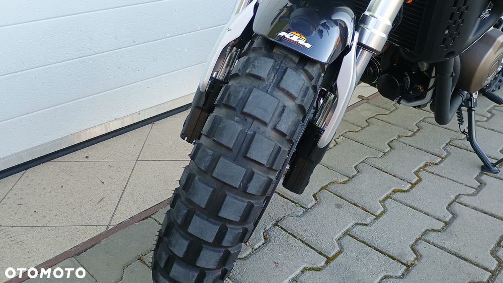 QJMOTOR SRV 600V - 12