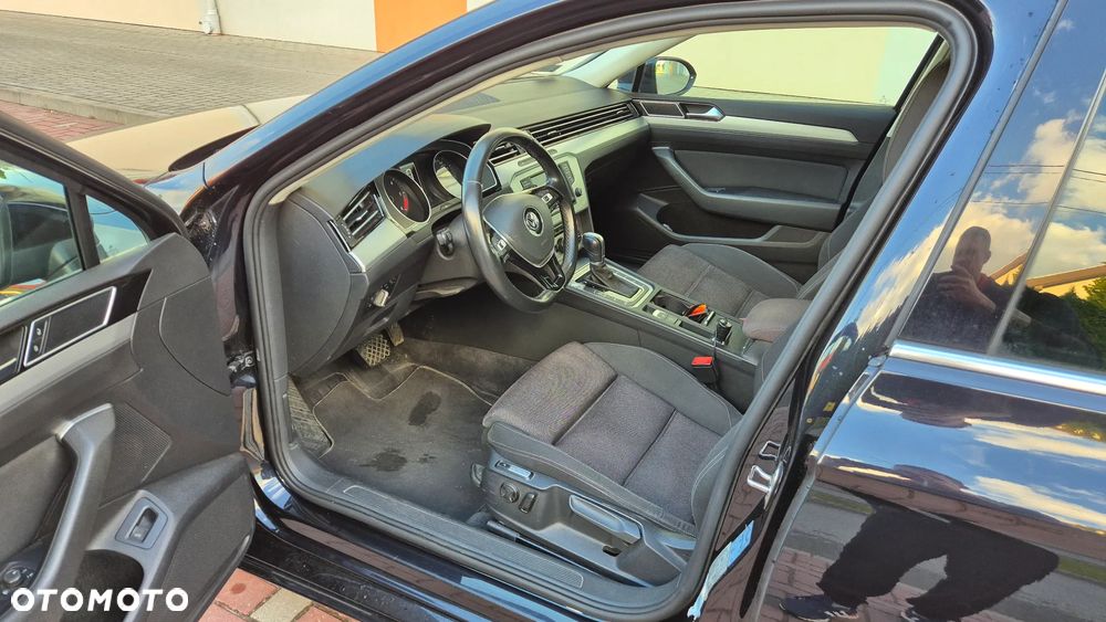 Volkswagen Passat 2.0 TDI BMT Comfortline DSG - 10
