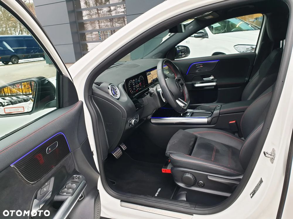 Mercedes-Benz GLA 200 AMG Line - 14