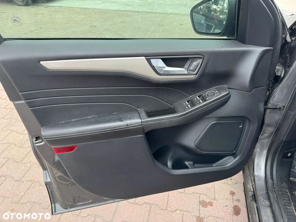 Ford Kuga 1.5 EcoBoost 4x4 SYNC - 9