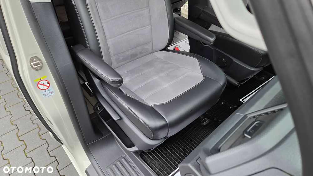 Volkswagen California - 11