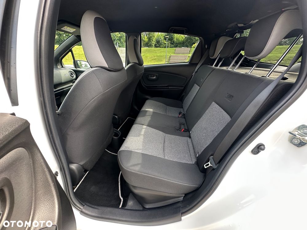 Toyota Yaris - 13