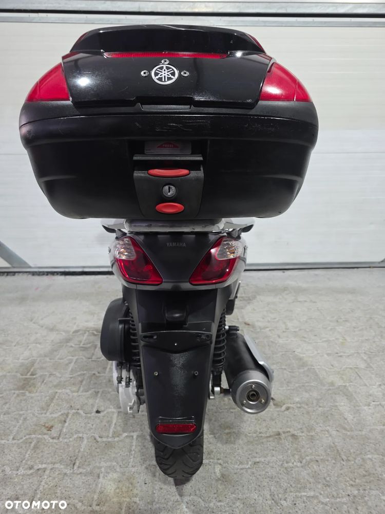 Yamaha X-max - 25