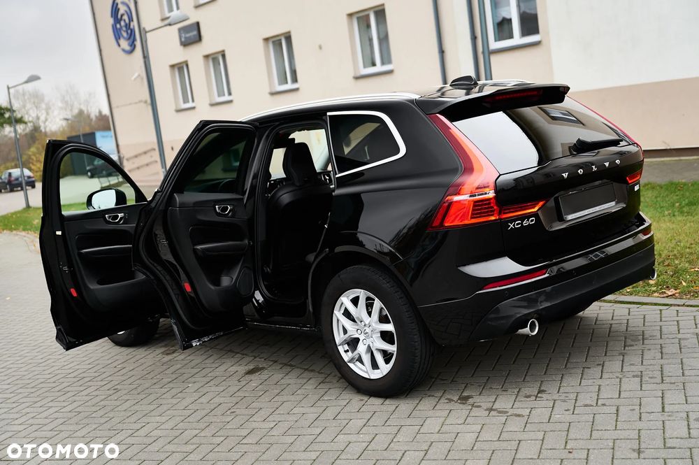 Volvo XC 60 D3 Momentum Pro - 27