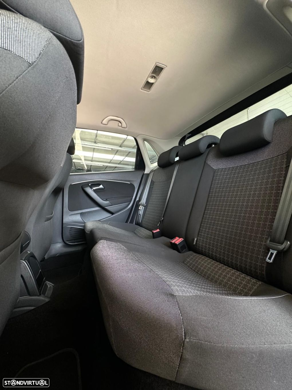 VW Polo 1.4 TDi BlueMotion - 24