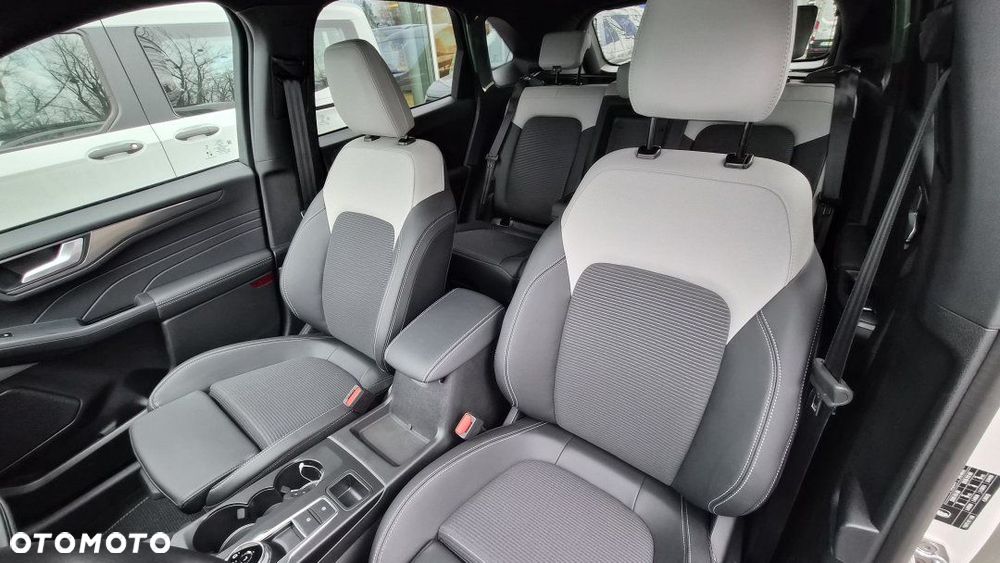 Ford Kuga - 16