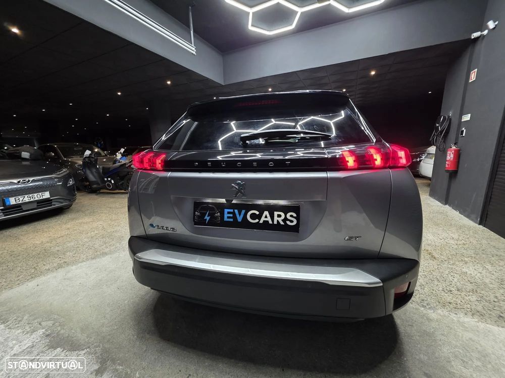 Peugeot e-2008 50 kWh GT Line - 6