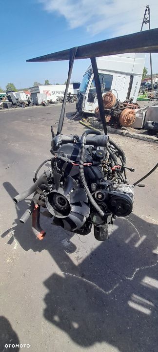 Silnik Iveco Daily 2.8 tdi bez skrzyni biegów 8140.43S 00-04r - 3