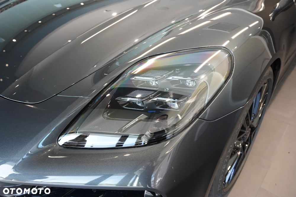Porsche Panamera Turbo S E-Hybrid PHEV - 35