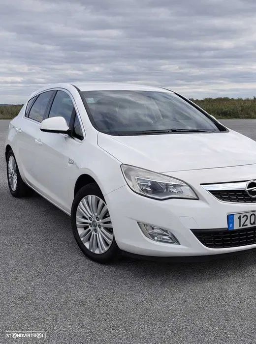 Opel Astra 1.7 CDTI DPF Cosmo - 3