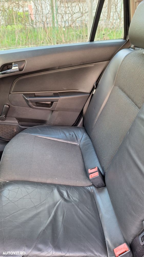 Opel Astra 1.7 CDTI Sport - 2