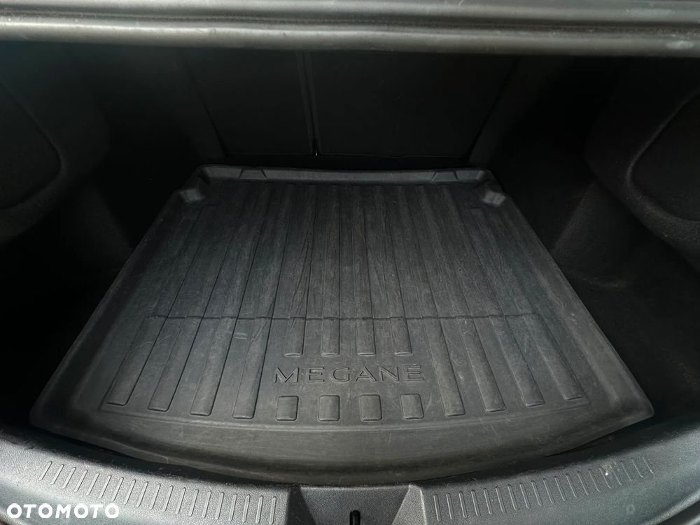Renault Megane 1.6 SCe Limited - 23