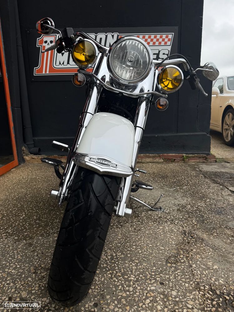 Harley-Davidson FLSTNI Softail Deluxe - 7