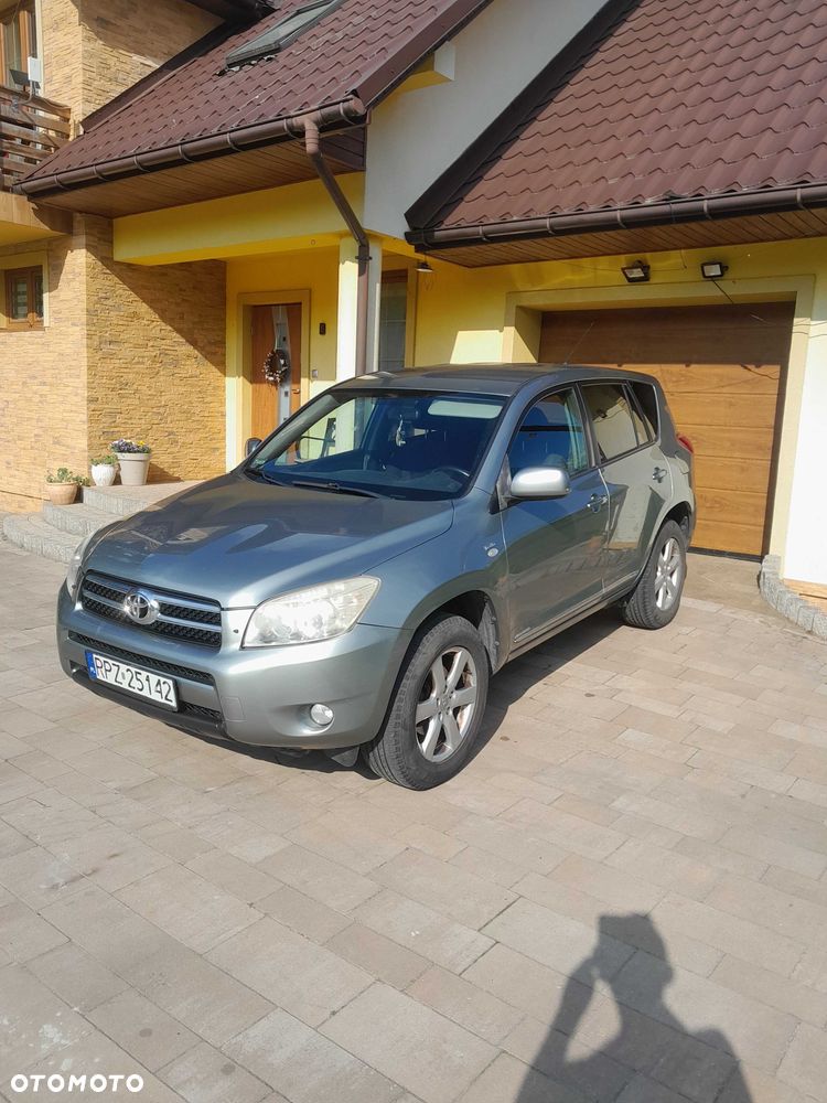 Toyota RAV4 - 2