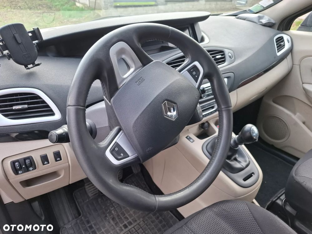 Renault Scenic 1.5 dCi Life - 6