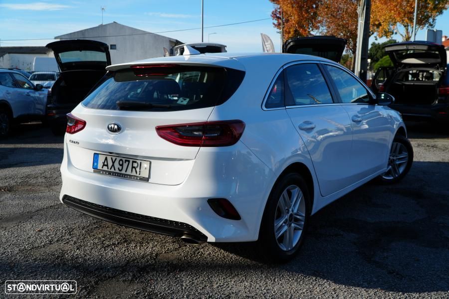 Kia Ceed 1.0 T-GDI Urban - 4