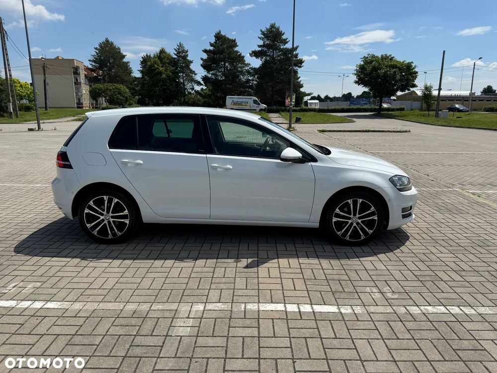 Volkswagen Golf 2.0 TDI BlueMotion Technology DSG Allstar - 4