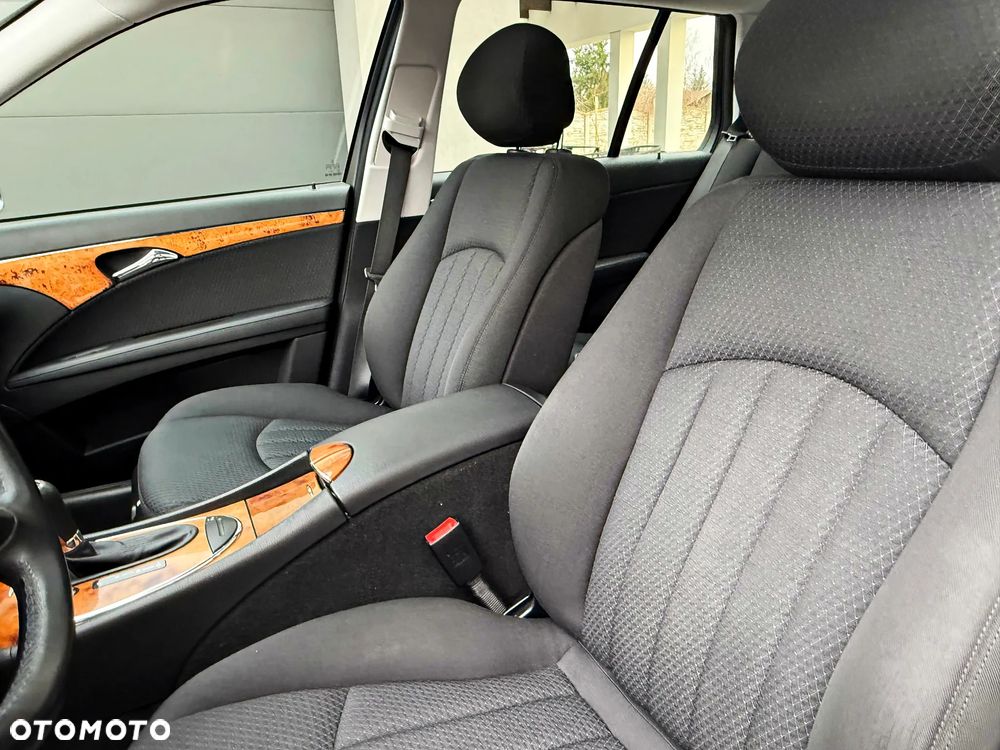 Mercedes-Benz Klasa E - 8