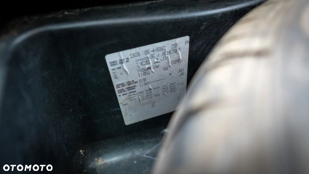 Volkswagen Passat Variant 1.8 TSI Comfortline - 28