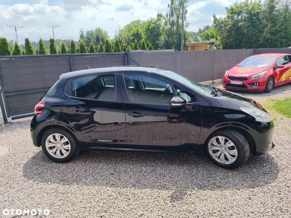 Peugeot 208 1.2 PureTech Active - 5