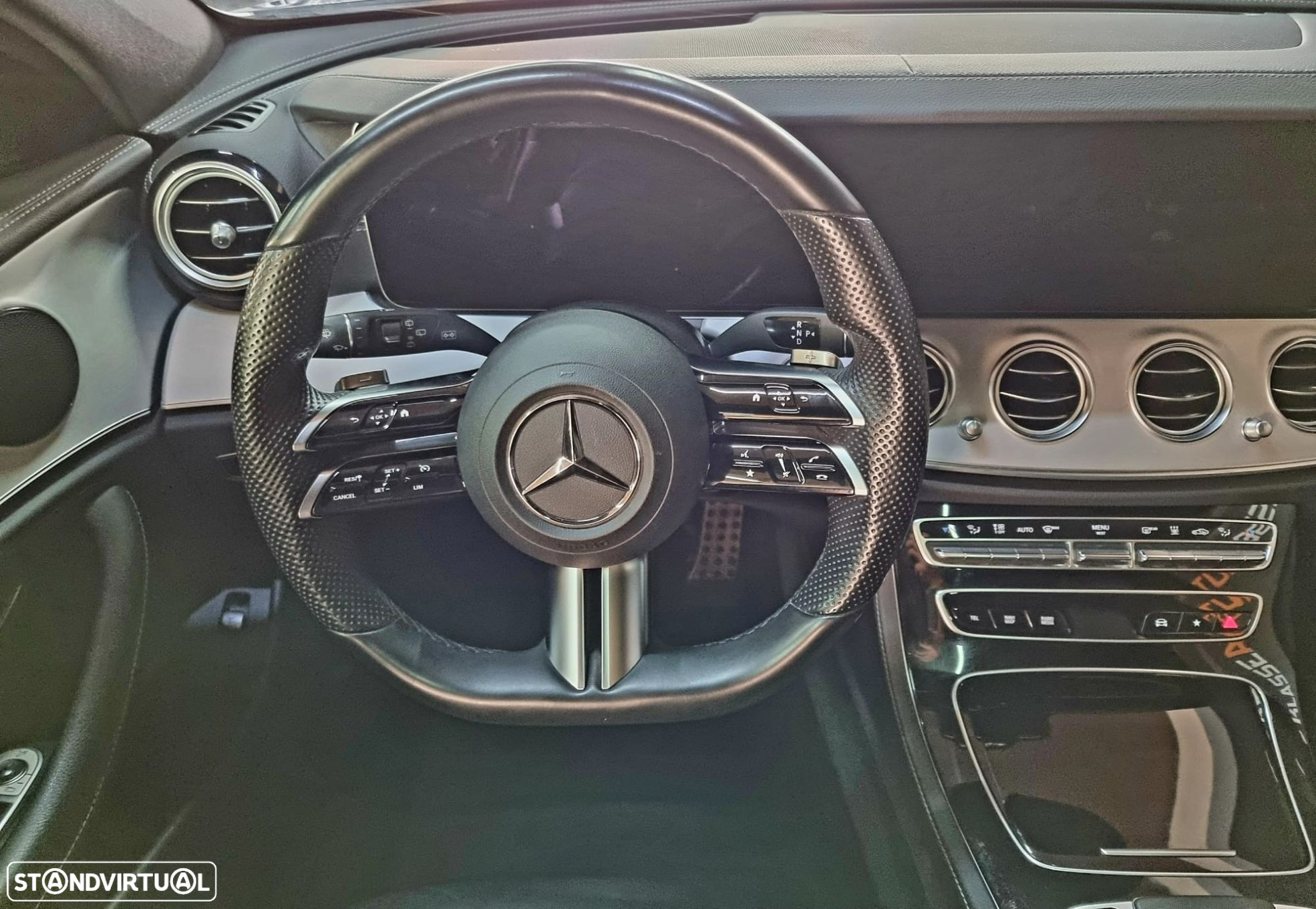 Mercedes-Benz E 300 de AMG Line - 9
