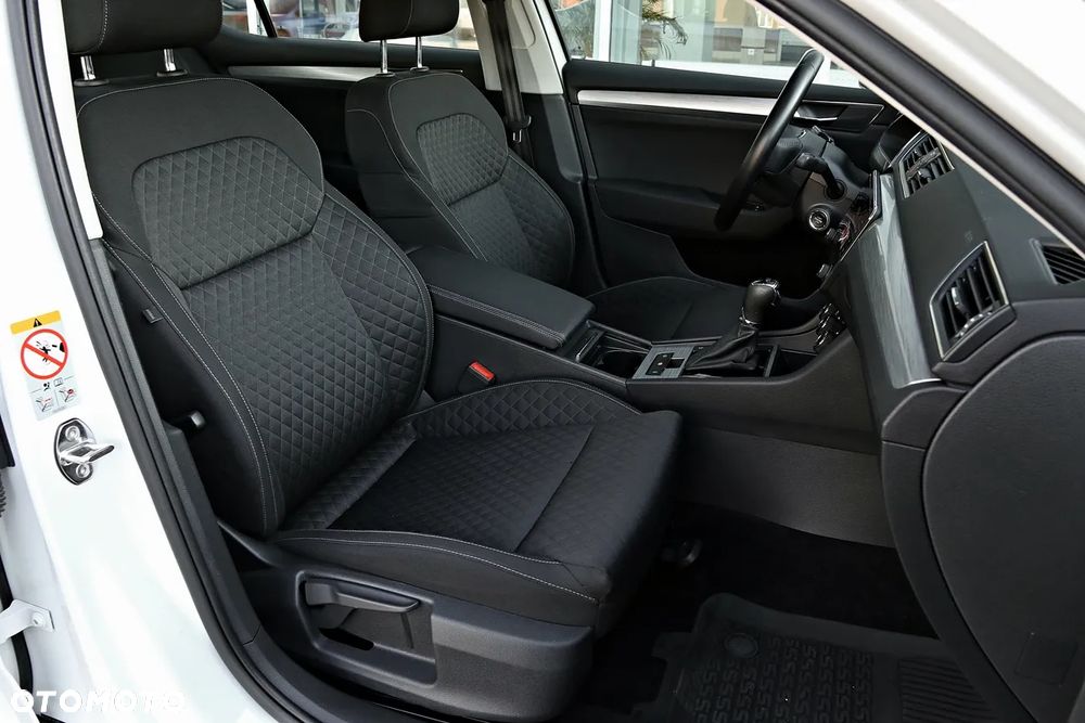 Skoda Superb 1.5 TSI Ambition DSG - 27