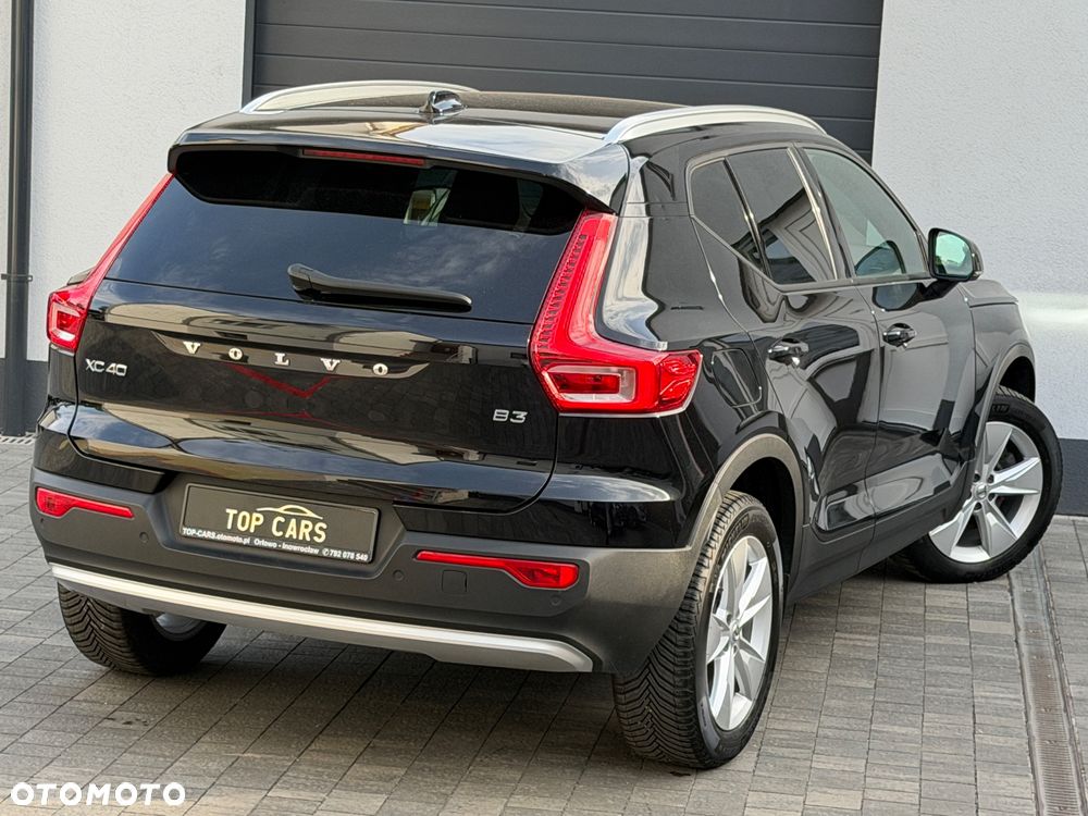 Volvo XC 40 B3 B DKG Plus Black Edition - 30