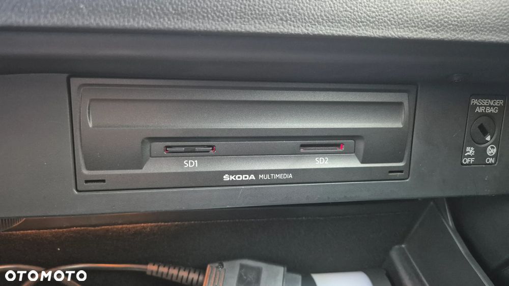 Skoda Octavia Scout 2.0 TDI 4x4 DSG - 15