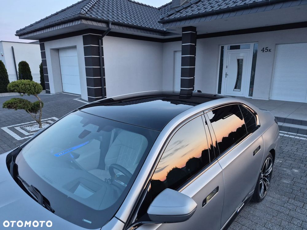 BMW Seria 7 740i - 10