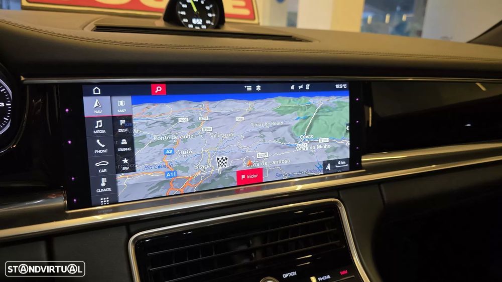 Porsche Panamera 4 E-Hybrid - 40