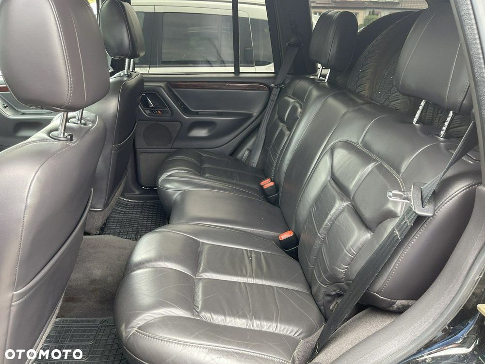 Jeep Grand Cherokee - 15