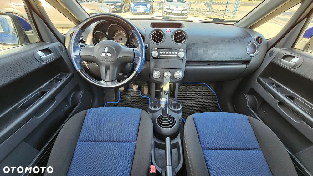 Mitsubishi Colt 1.3 Invite - 18