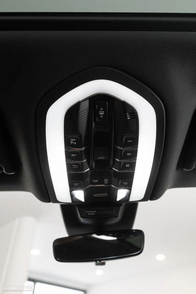 Porsche Macan S - 34