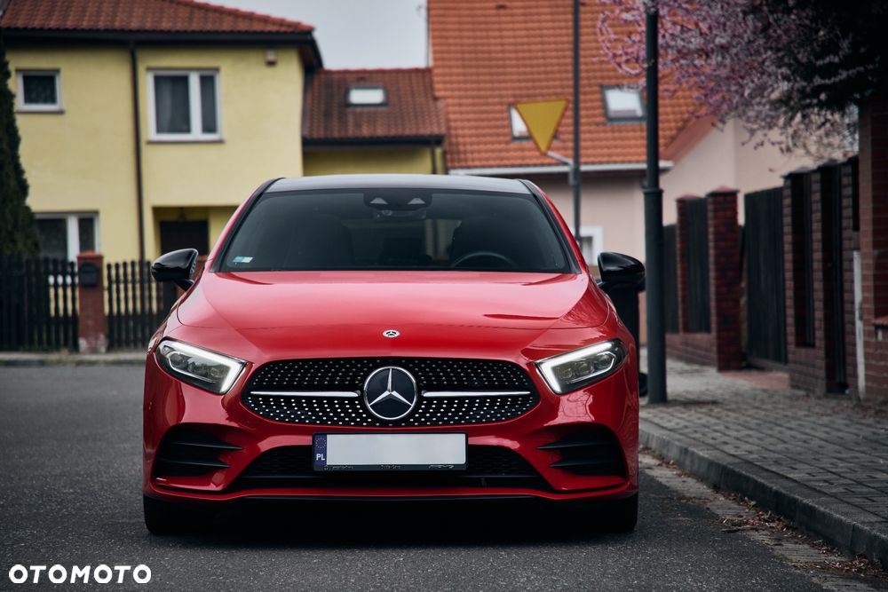 Mercedes-Benz Klasa A 250 AMG Line 7G-DCT - 3