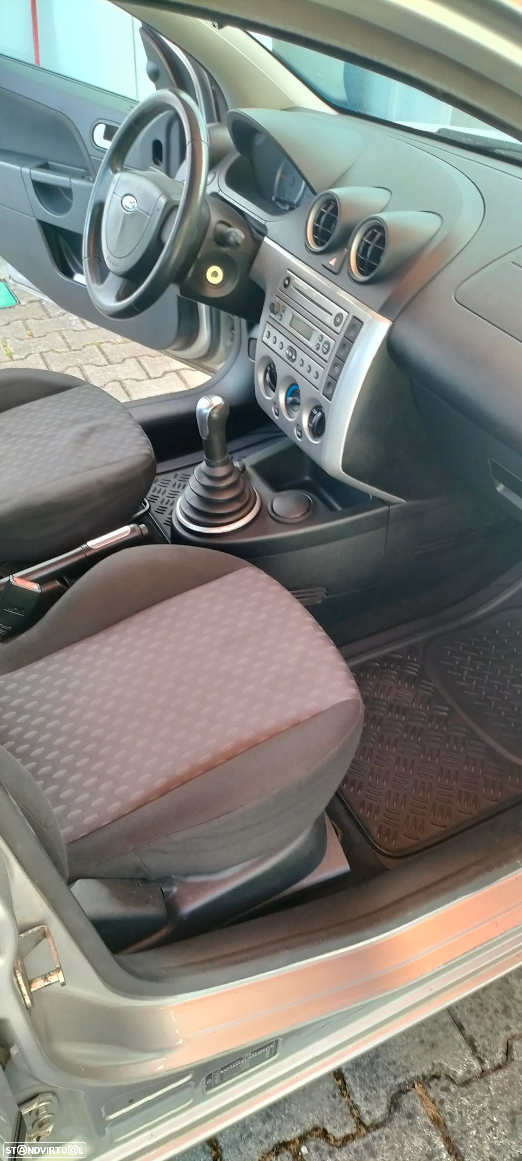 Ford Fiesta 1.25 X-Trend - 6