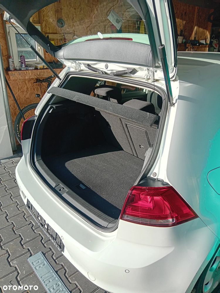 Volkswagen Golf 1.6 TDI BMT Comfortline - 11