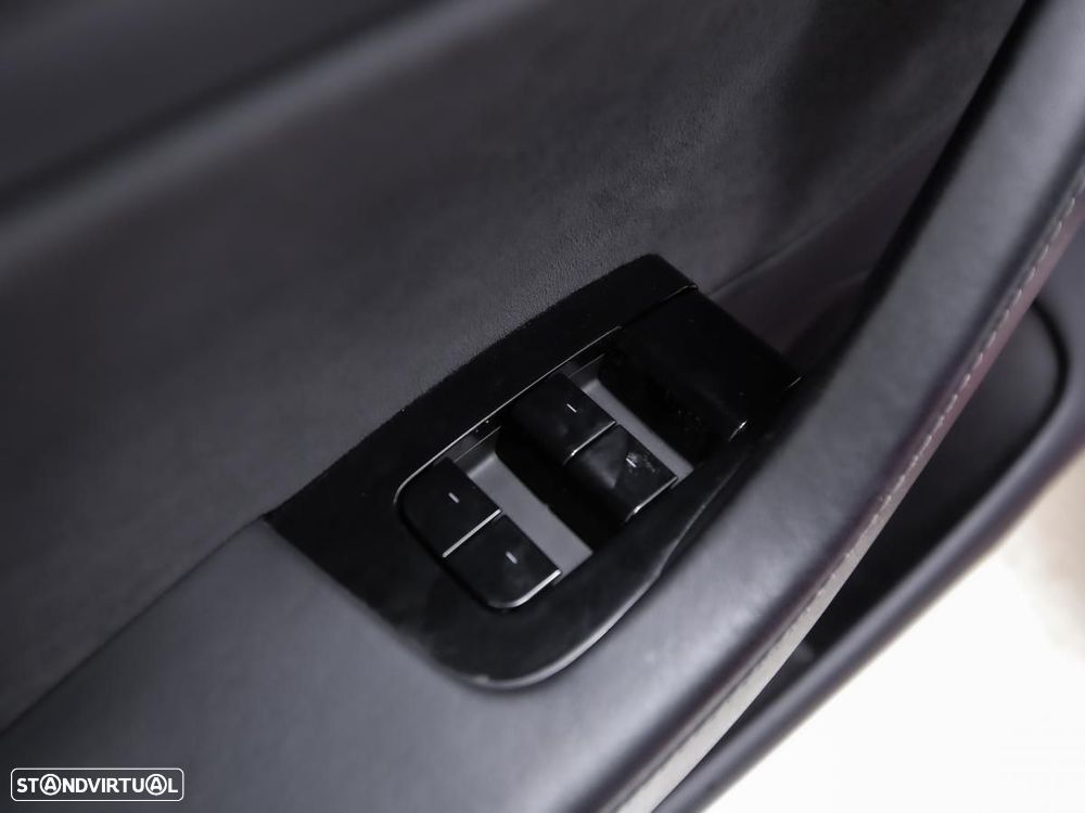 Tesla Model 3 Performance Dual Motor AWD - 14