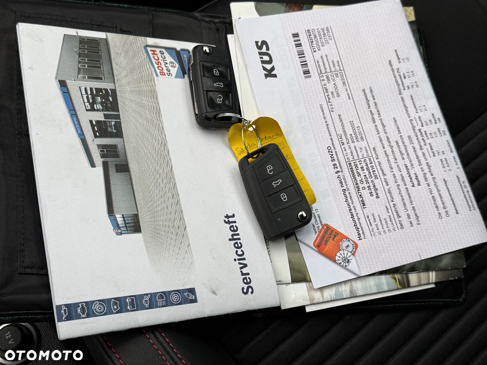 Skoda Octavia 2.0 TDI DSG RS - 29