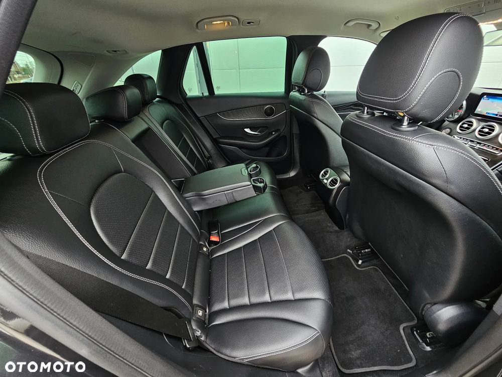 Mercedes-Benz GLC 220 d 4Matic 9G-TRONIC - 9