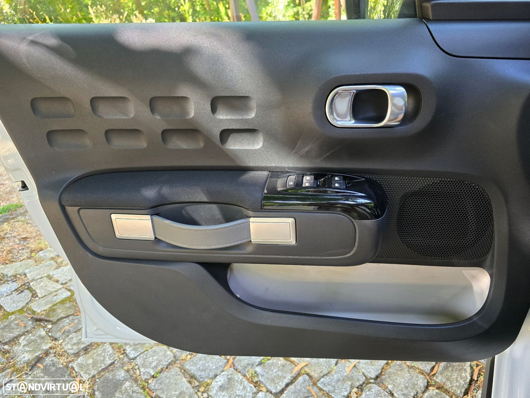 Citroën C3 1.2 PureTech Shine EAT6 - 20
