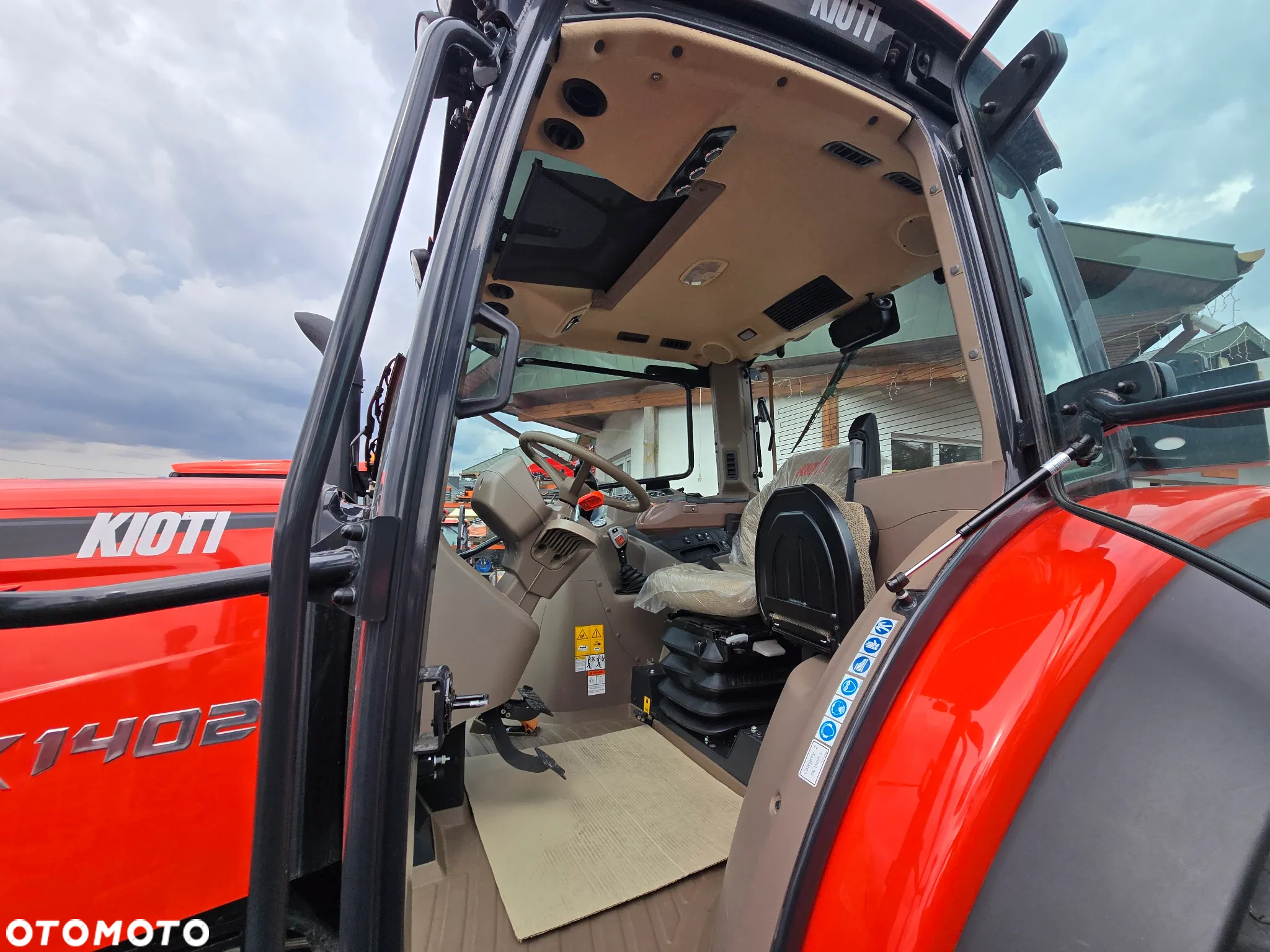Kioti HX1402 - 8