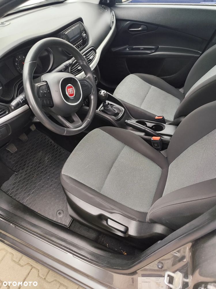 Fiat Tipo 1.4 16v Easy - 25
