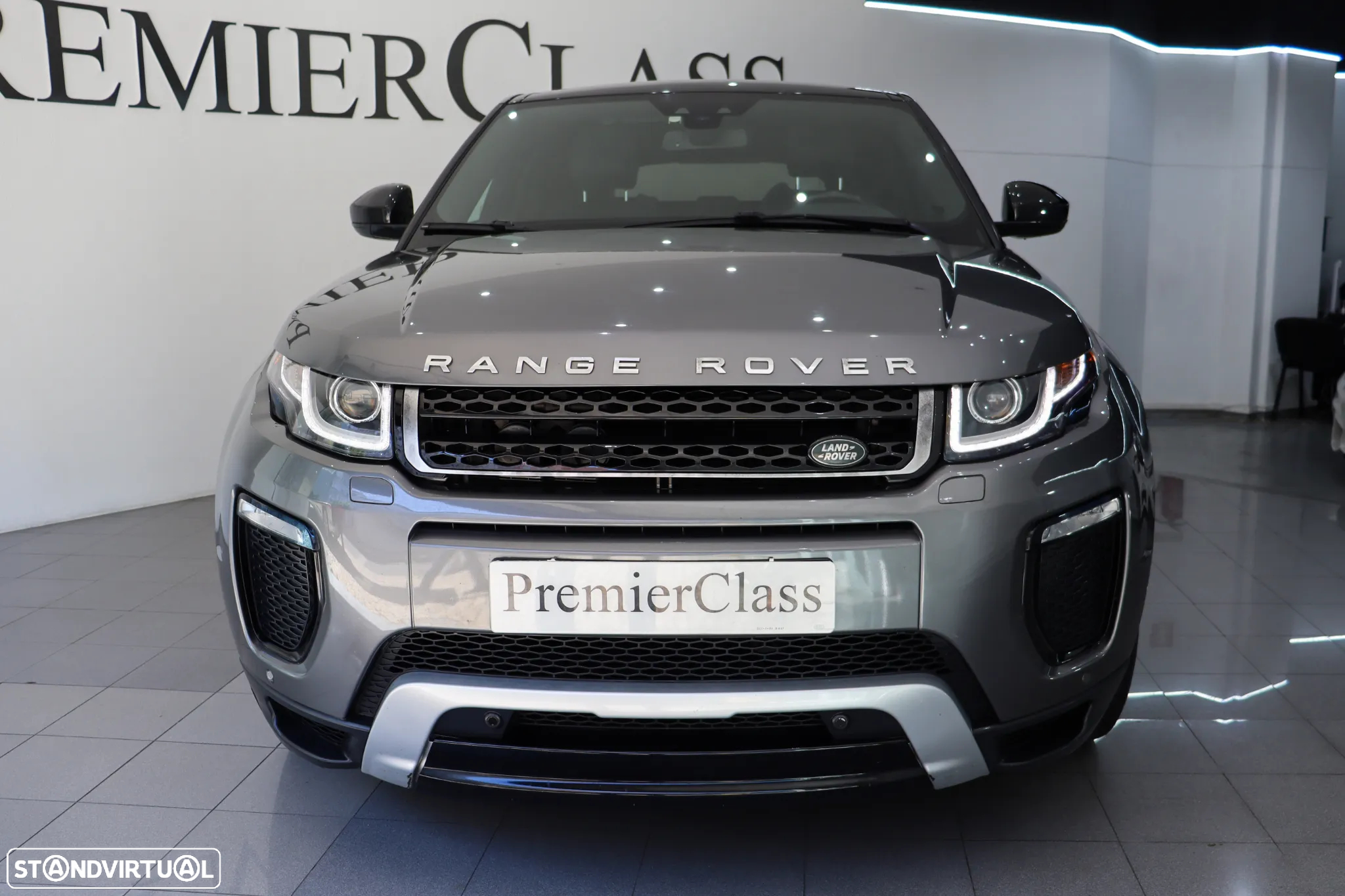 Land Rover Range Rover Evoque 2.0 D150 AWD R-Dynamic HSE Auto - 11