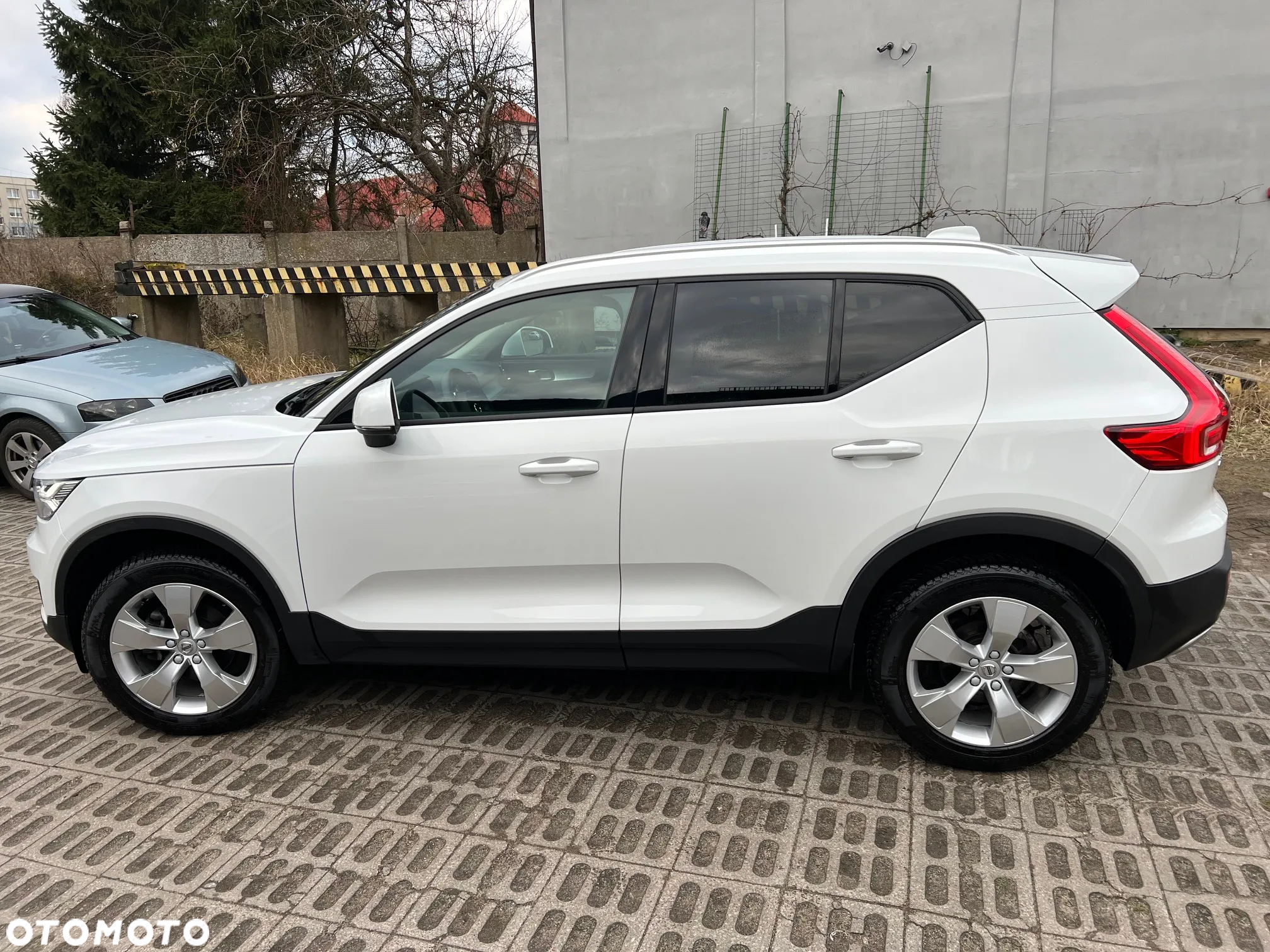 Volvo XC 40 T3 - 22