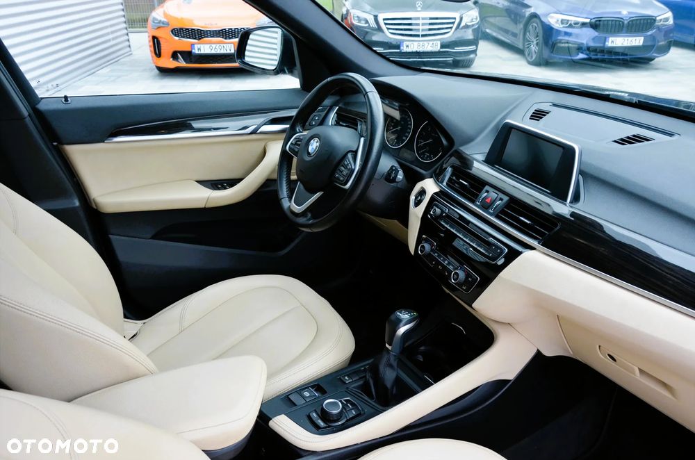 BMW X1 xDrive28i xLine - 16