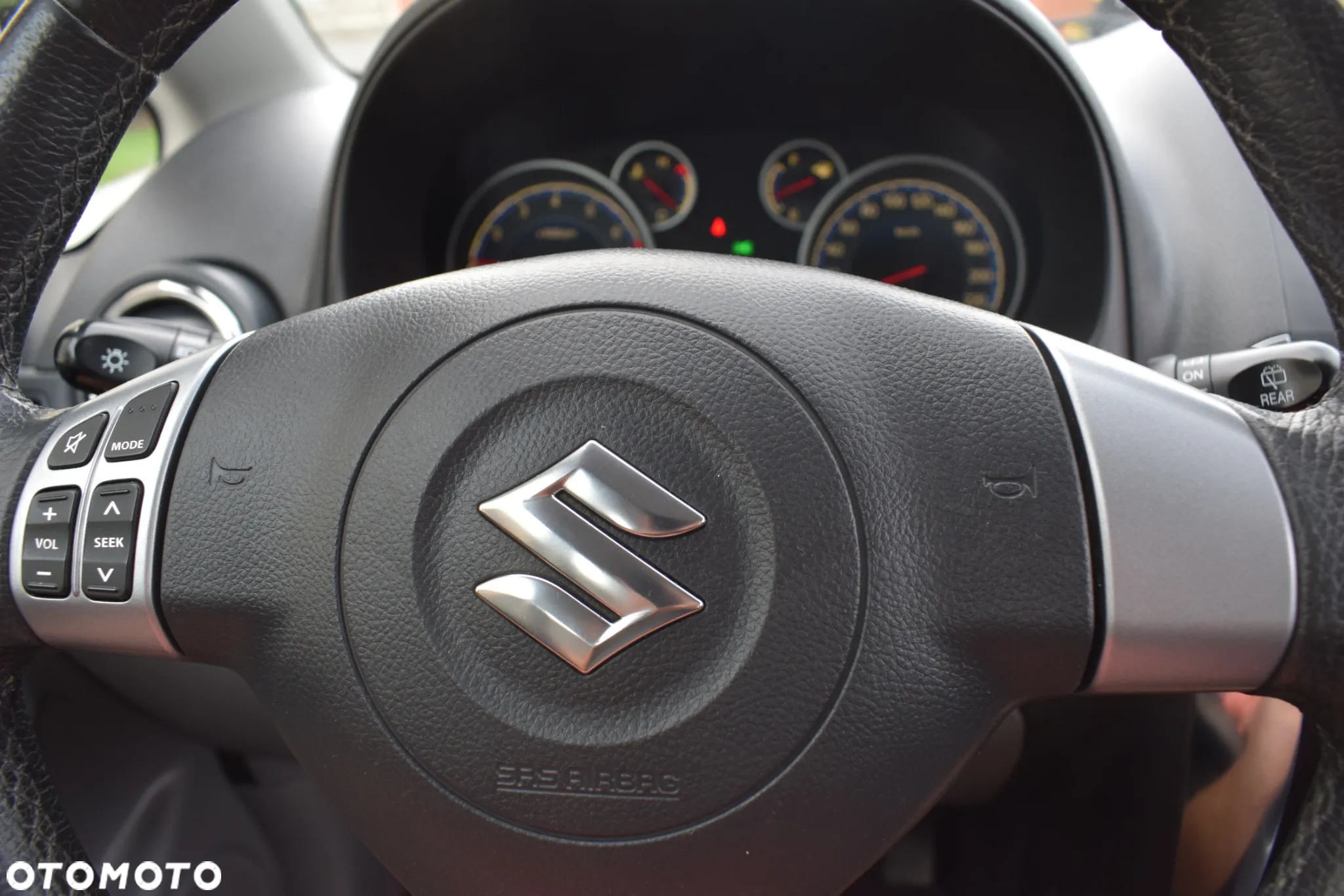 Suzuki SX4 1.6 Premium - 6