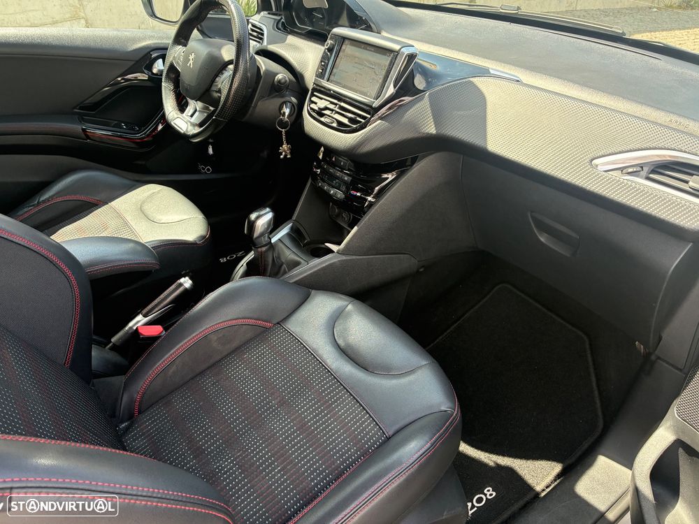 Peugeot 208 1.2 PureTech GT Line - 13